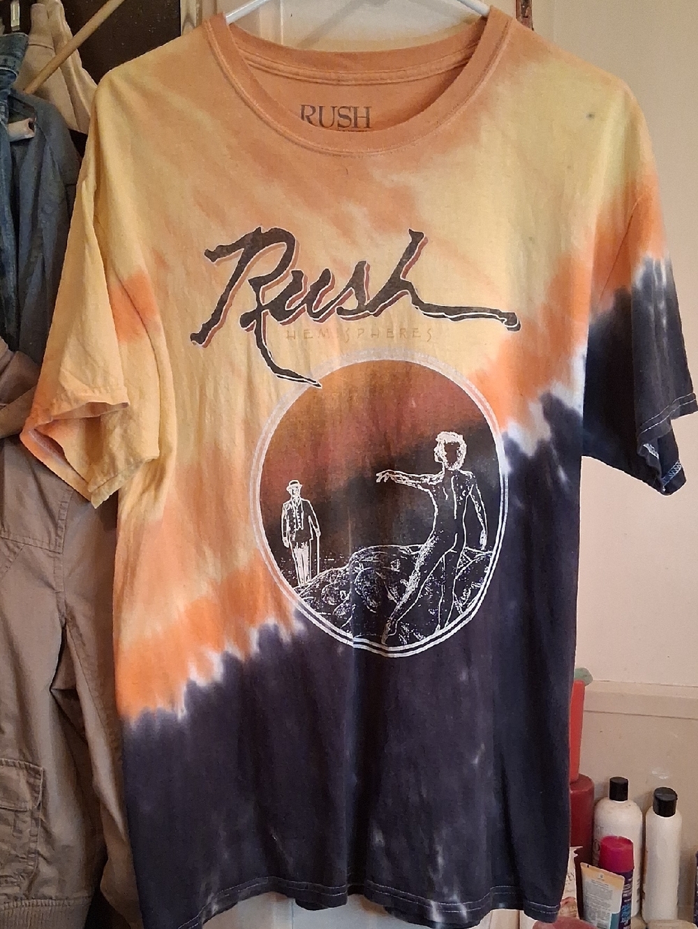 Rush-Hemispheres,Tie-Dye Graphic Tee in Orange and Black,mens Sz.M